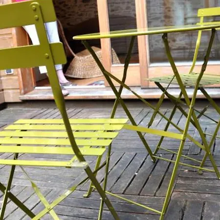 Holiday home Spacieux Avec Terrasse Couverte, Proche Parc Du Pilat, Ideal Pour Groupes Et Activites De Plein Air - Fr-1-496-73